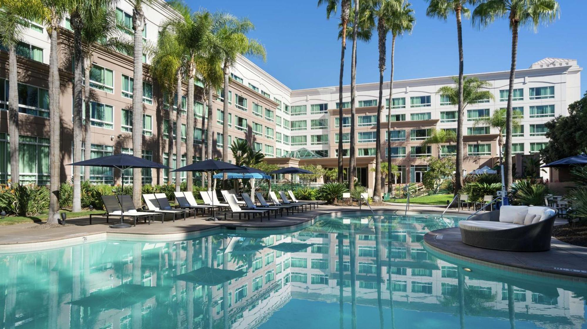 Doubletree By Hilton San Diego Del Mar מראה חיצוני תמונה